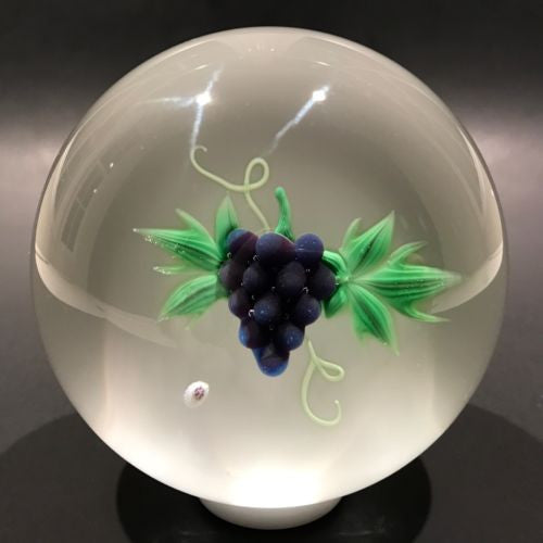 Vintage Baccarat Art Glass Paperweight Lampworked Grapes LE Circa 1975