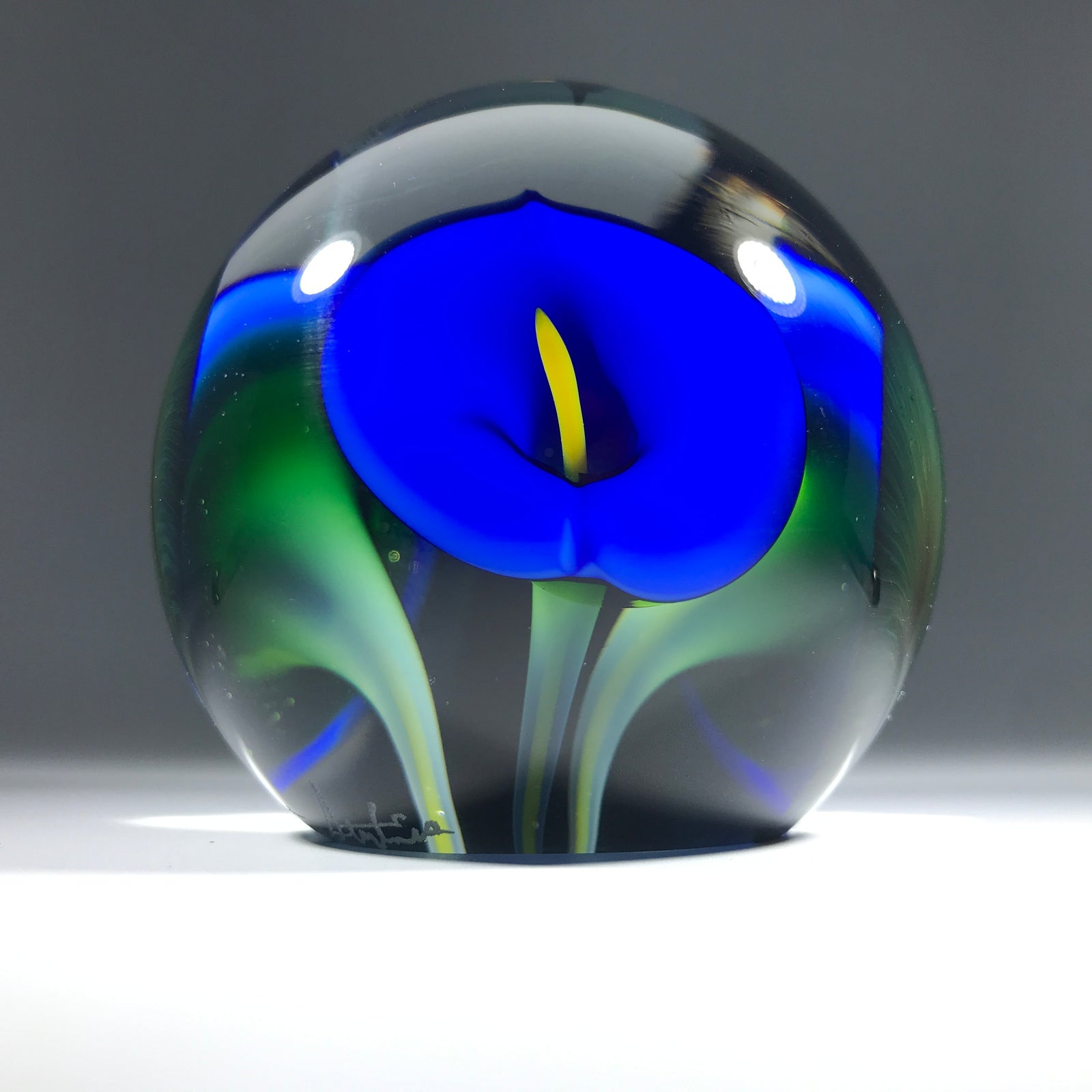 Signed Scott Bayless Lotton Studio Art Glass Blue Calla Lily Paperweight