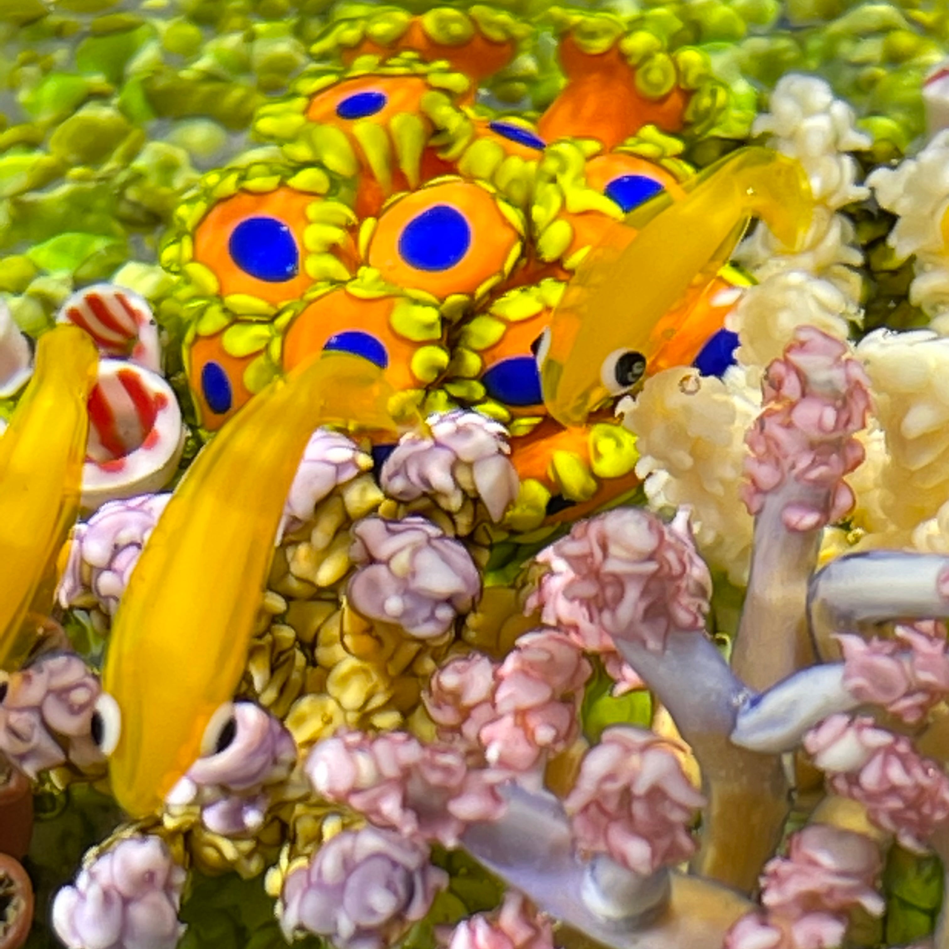 Cathy Richardson 2021 Flamework Coral Reef with All Over Surface Engra