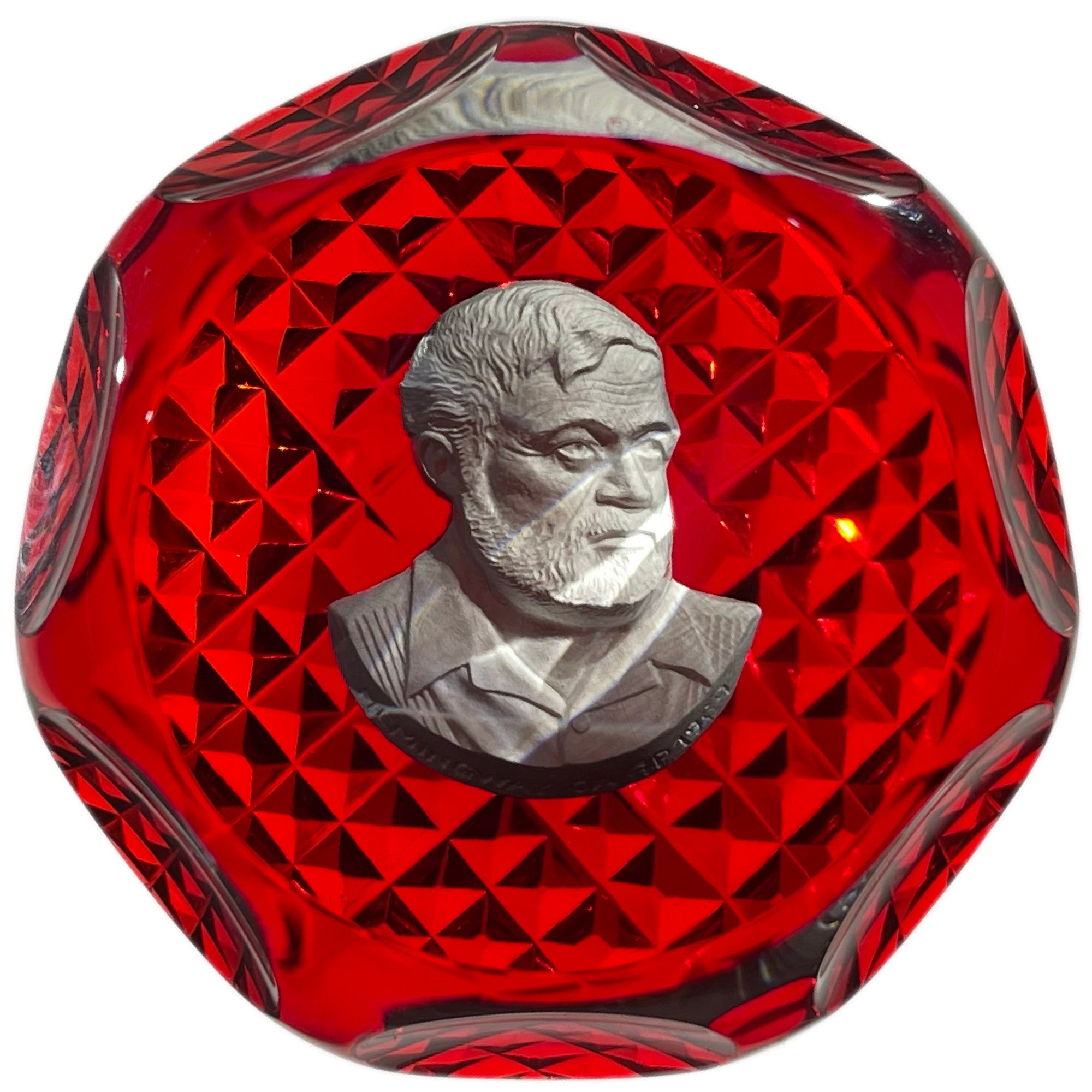 Faceted Cristal d’Albret 1969 Ernest Hemingway Sulphide on Red