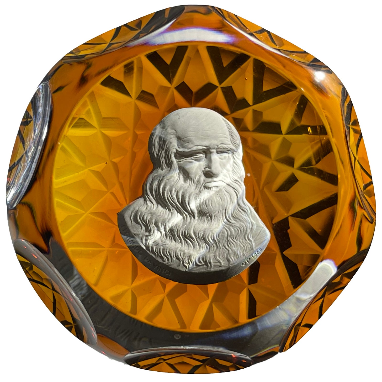 Cristal d’Albret 1968 Faceted Leonardo da Vinci Sulphide on Star Cut Amber Ground