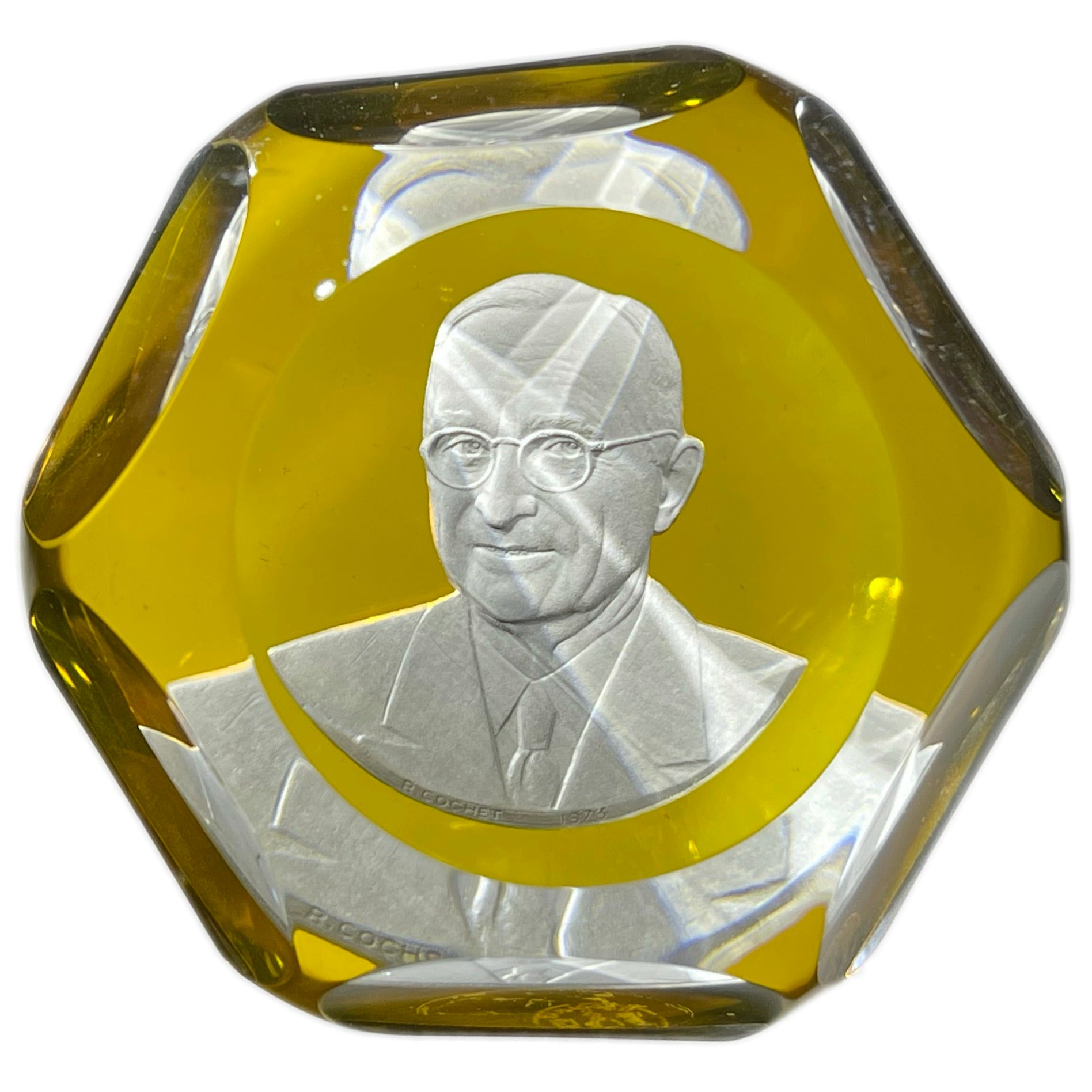 Baccarat 1973 Faceted President Harry S. Truman Sulphide on Amber Ground