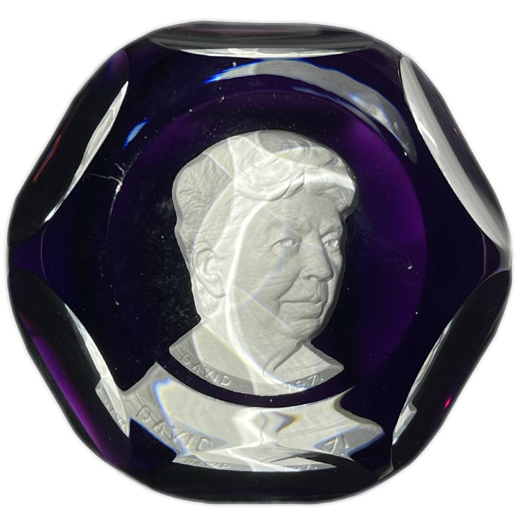 Baccarat 1971 Faceted Eleanor Roosevelt Sulphide Plum Colored Ground