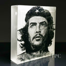 Trevor Beck 2023 Glass Art Paperweight Plaque Detail Monochromatic Frit Portrait of Ernesto "Che" Guevara