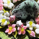 Clinton Smith 2021 Flamework Blue Robin's Egg in a Nest of Pink & White Flowers
